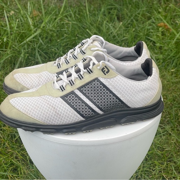 FootJoy Superlites Golf Shoes Mens 10 M Black White Spikeless Lightweight 58176 main image 10